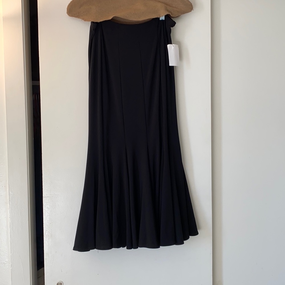 black long skirt